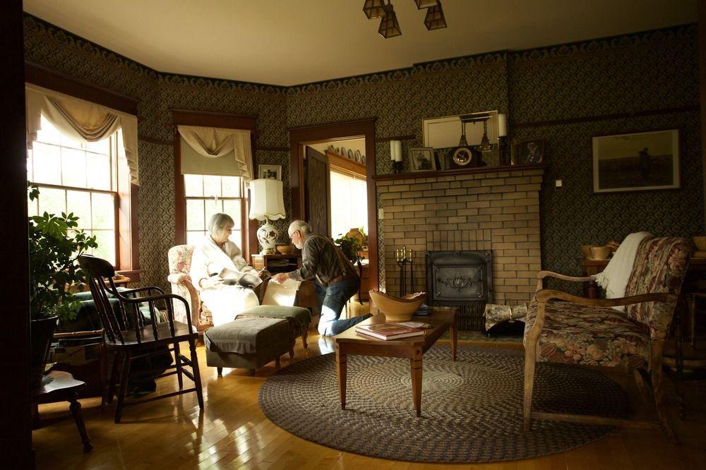 סטראת'מור Sproule Heritage Bed & Breakfast מראה חיצוני תמונה